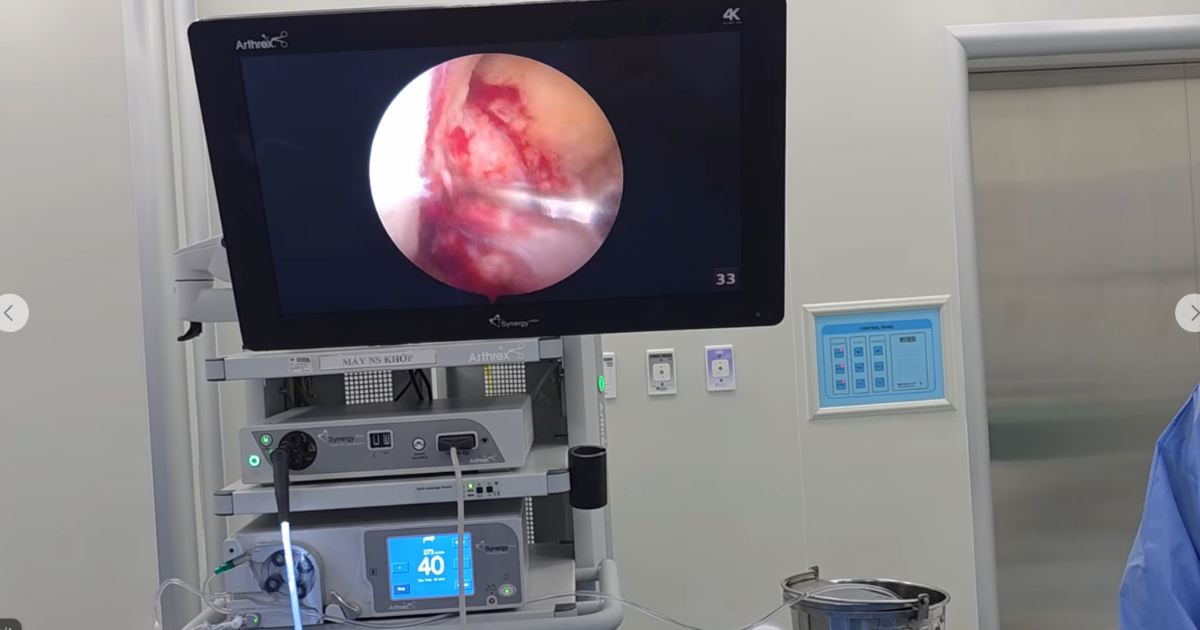 kỷ niệm với bệnh nhân nối lại dây chằng trước khi xuất viện